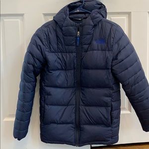 Used boys Northface navy down coat